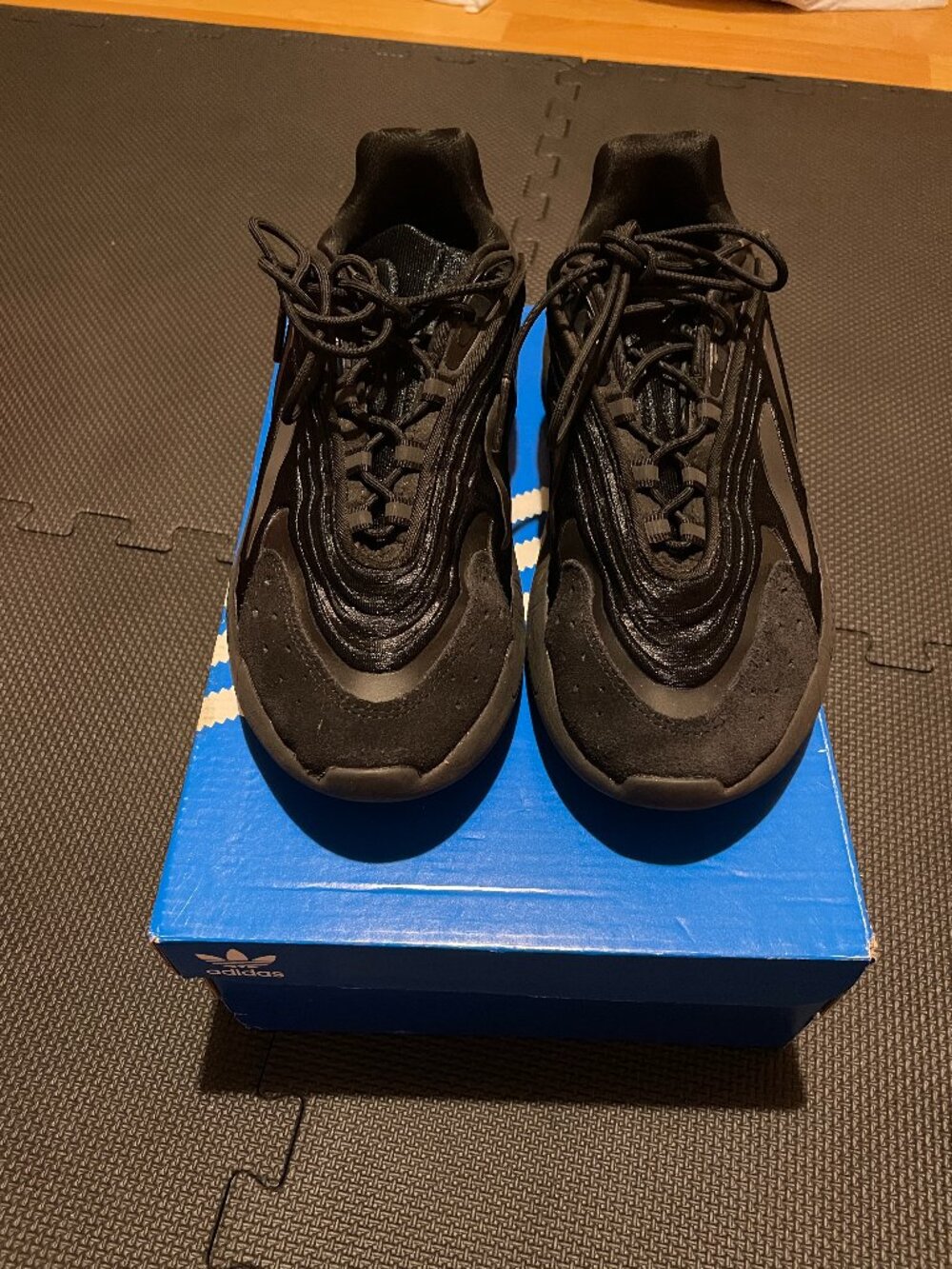 Adidas Yeezy 700 V3 Onyx Black Sneakers